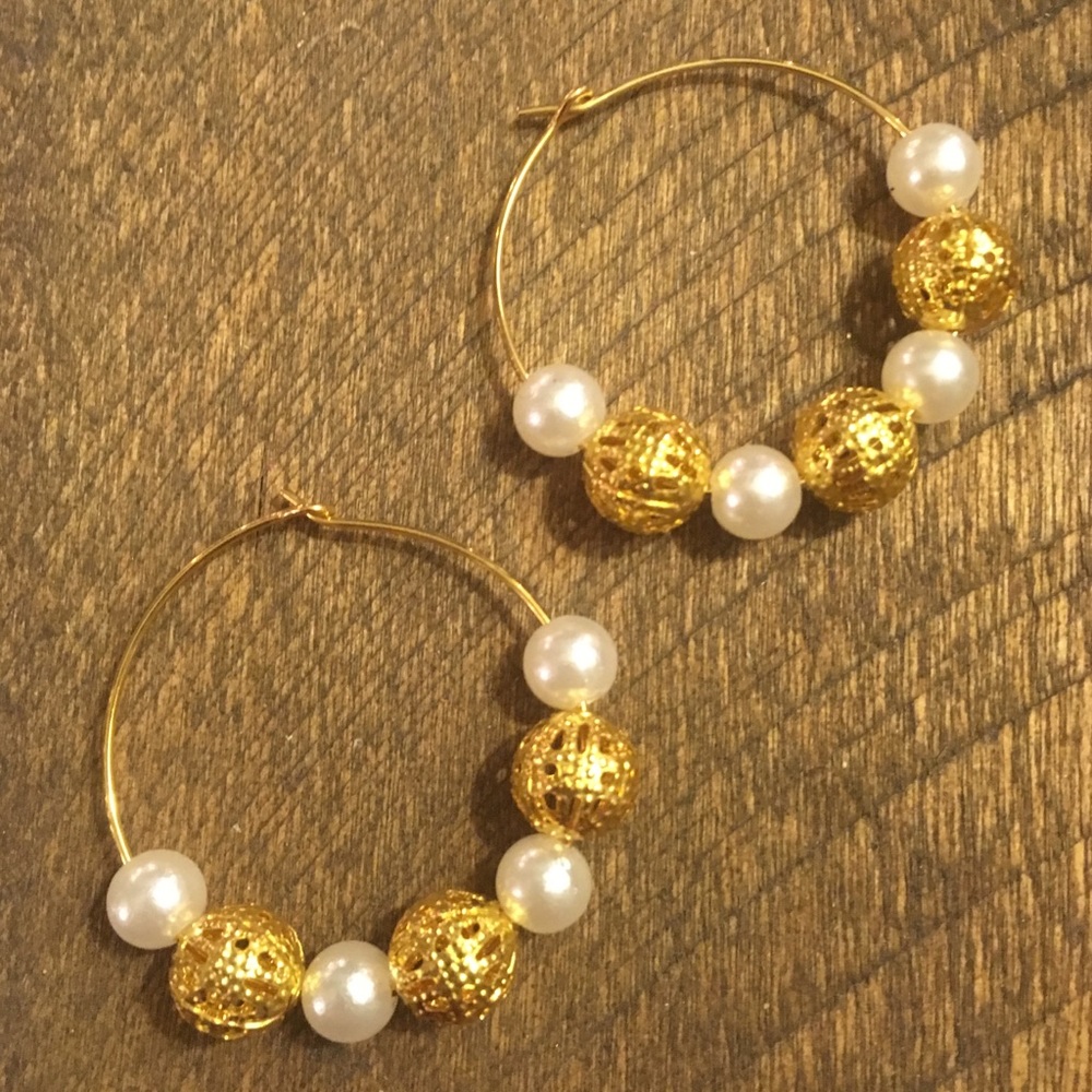 ❤️Hoop Earrings Gold Tone Glass Pearl Big Beaded Classic Hoops